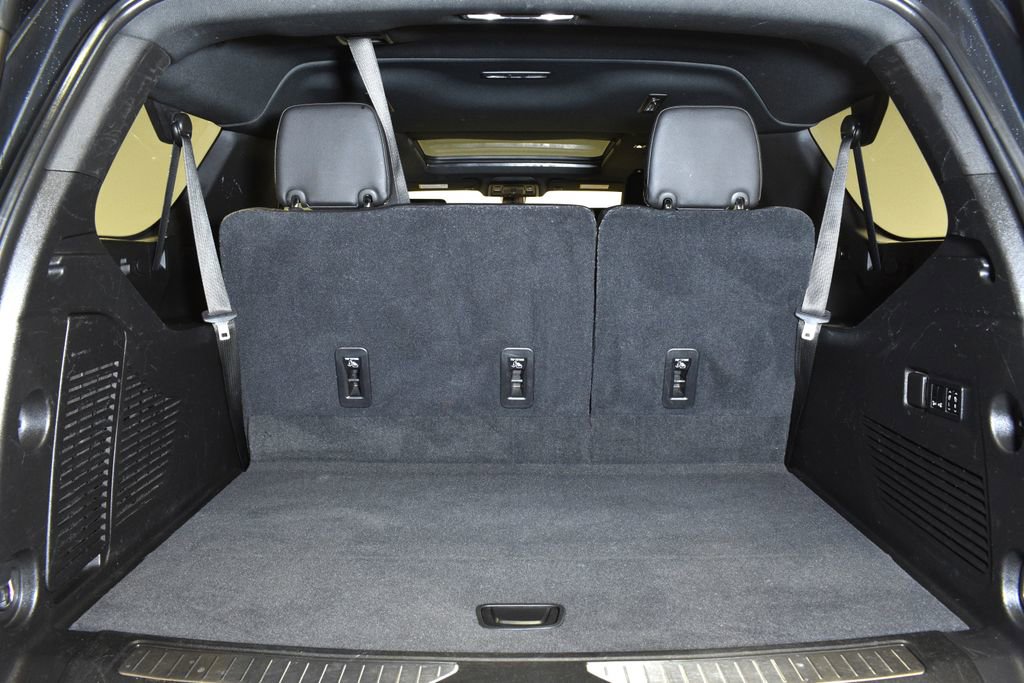 Used 2021 GMC Yukon XL AT4 w/ AT4 Premium Plus Package image 30