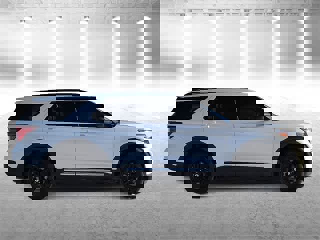 Used 2022 Ford Explorer XLT w/ Equipment Group 202A image 9