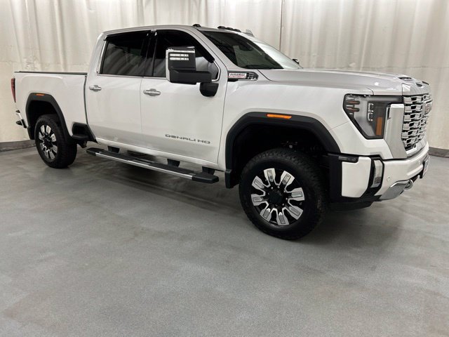 Used 2025 GMC Sierra 2500 Denali w/ Denali Reserve Package AWD/4WD image 1