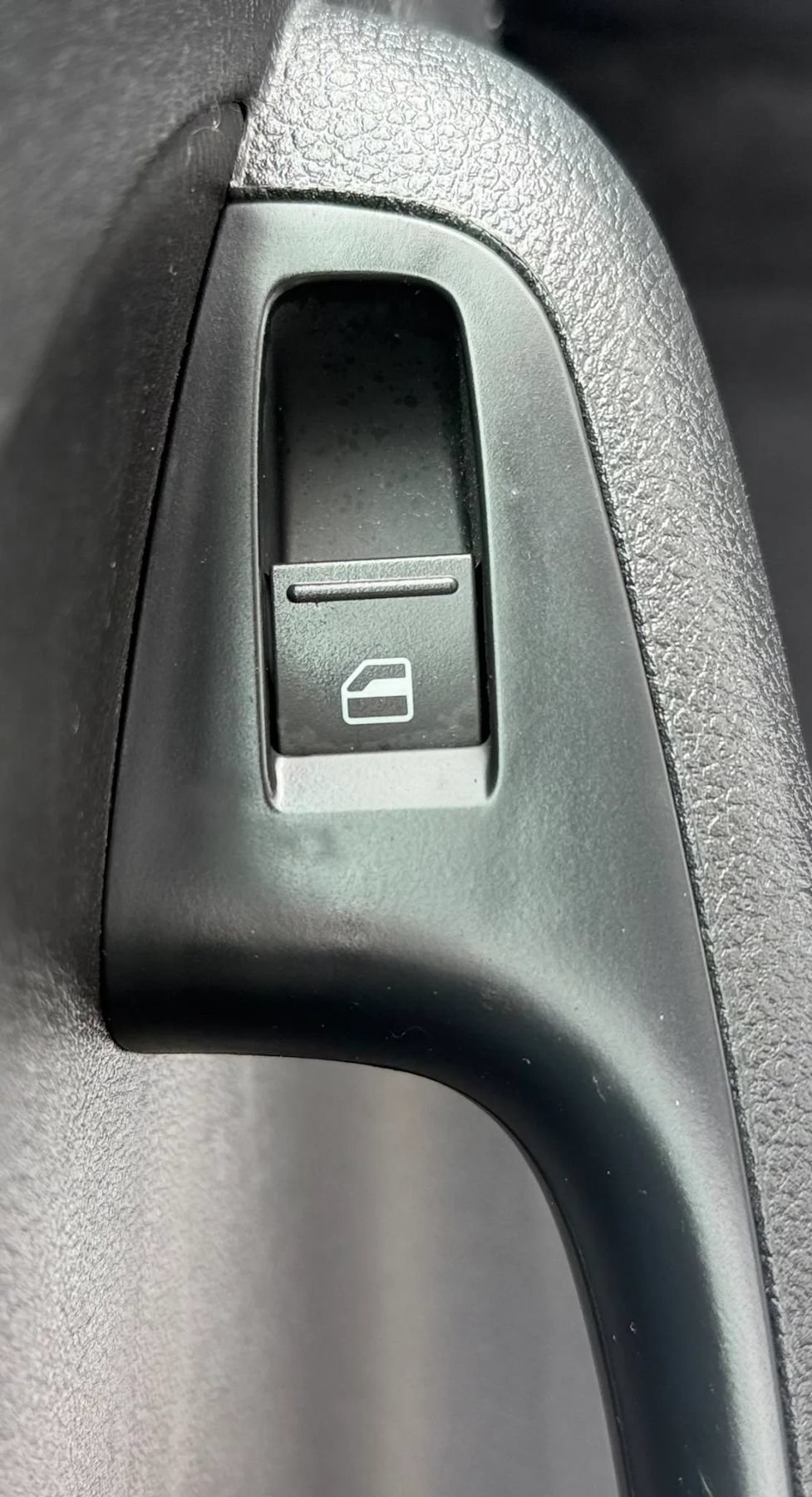 Used 2014 Volkswagen Jetta SE FWD image 23