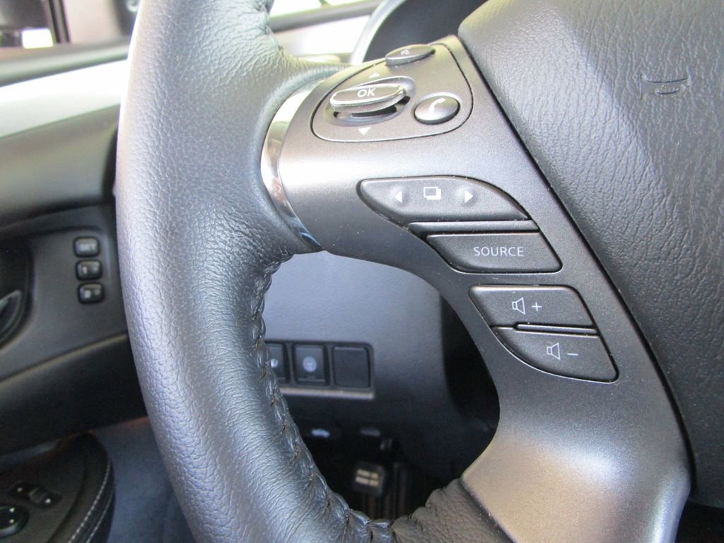 Used 2024 Nissan Murano SL image 36