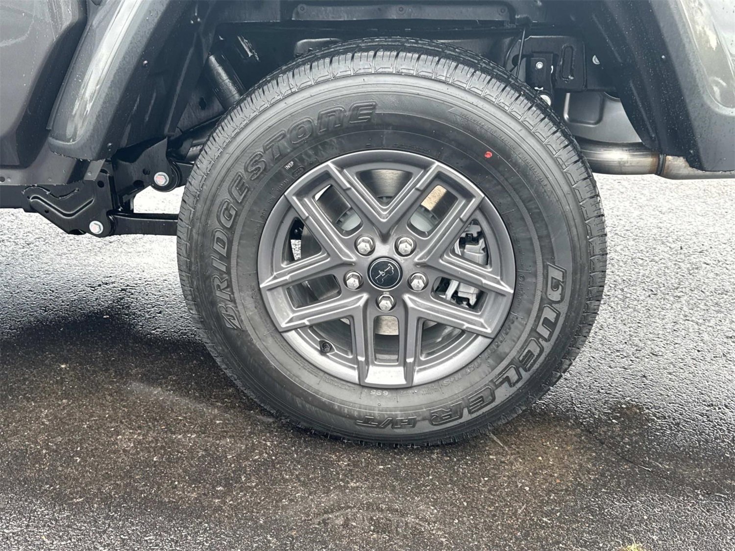 New 2025 Jeep Gladiator Sport image 14