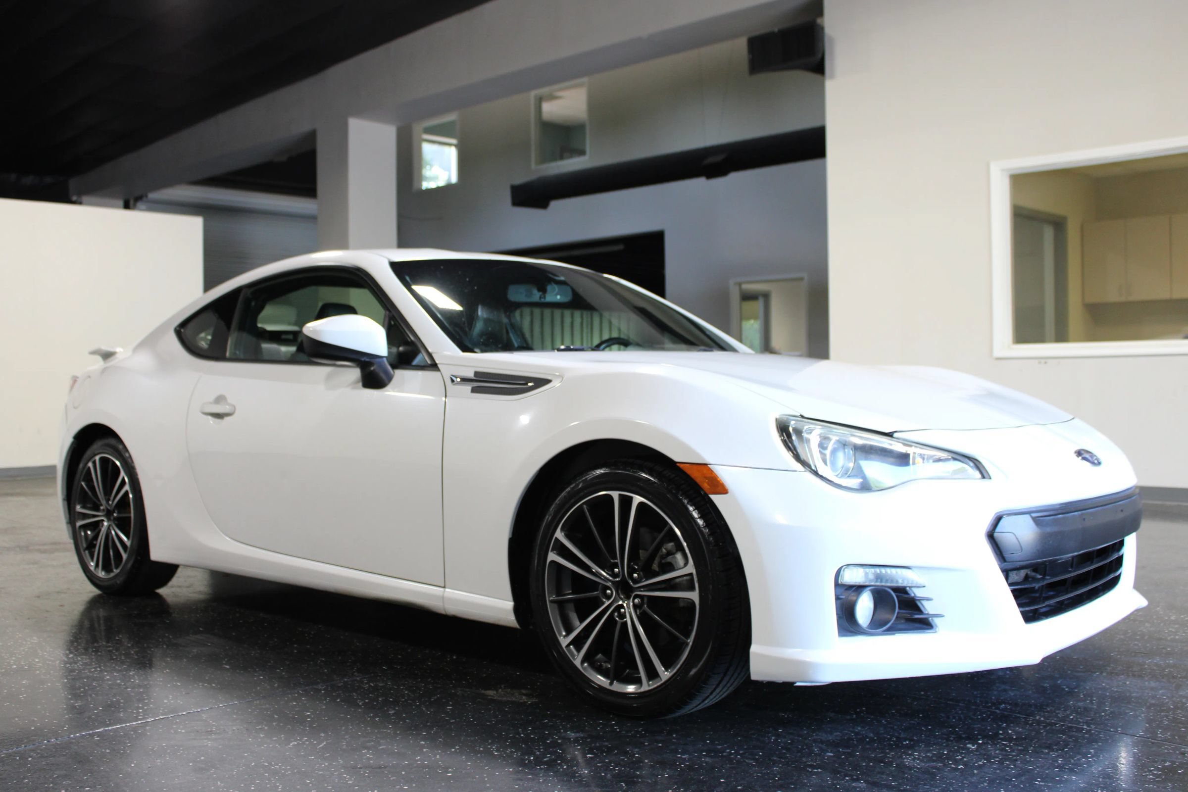 Used 2015 Subaru BRZ Limited w/ Popular Package #1B RWD image 30
