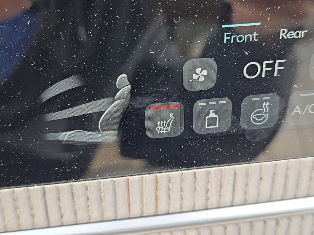 Used 2025 Genesis GV80 2.5T Select image 16