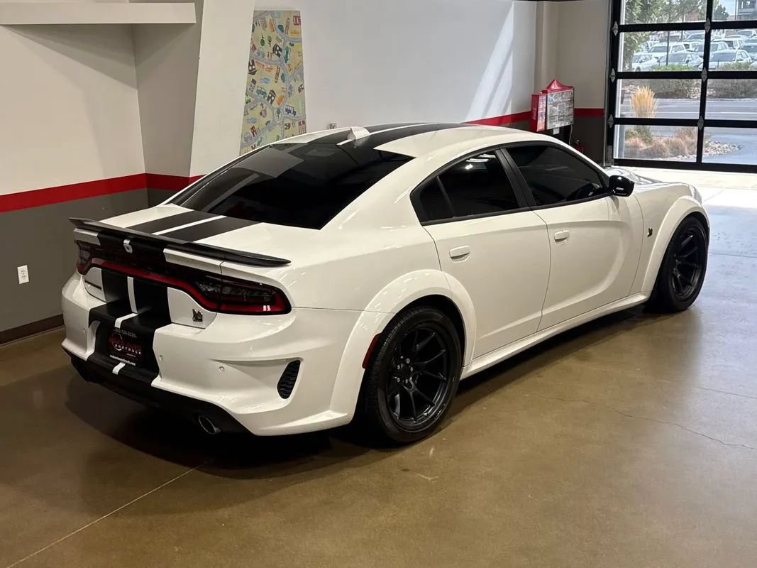 Used 2023 Dodge Charger Scat Pack RWD image 5
