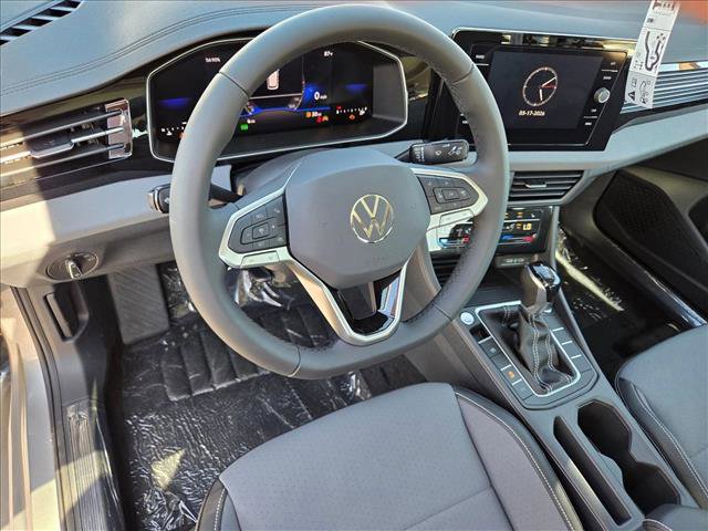 New 2026 Volkswagen Jetta SE FWD video 3