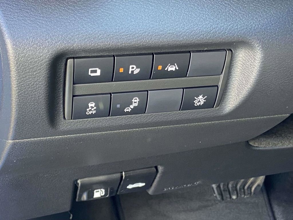 Used 2025 Nissan Kicks Play S image 19