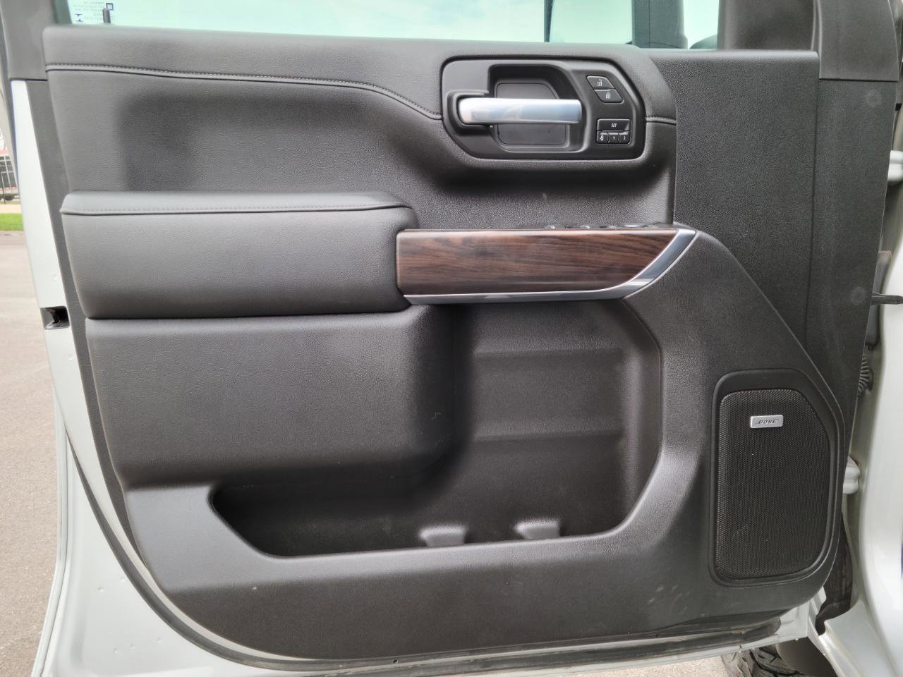 Used 2021 GMC Sierra 3500 SLT w/ SLT Preferred Package image 8