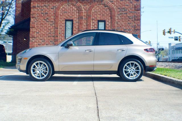 Used 2016 Porsche Macan S image 8