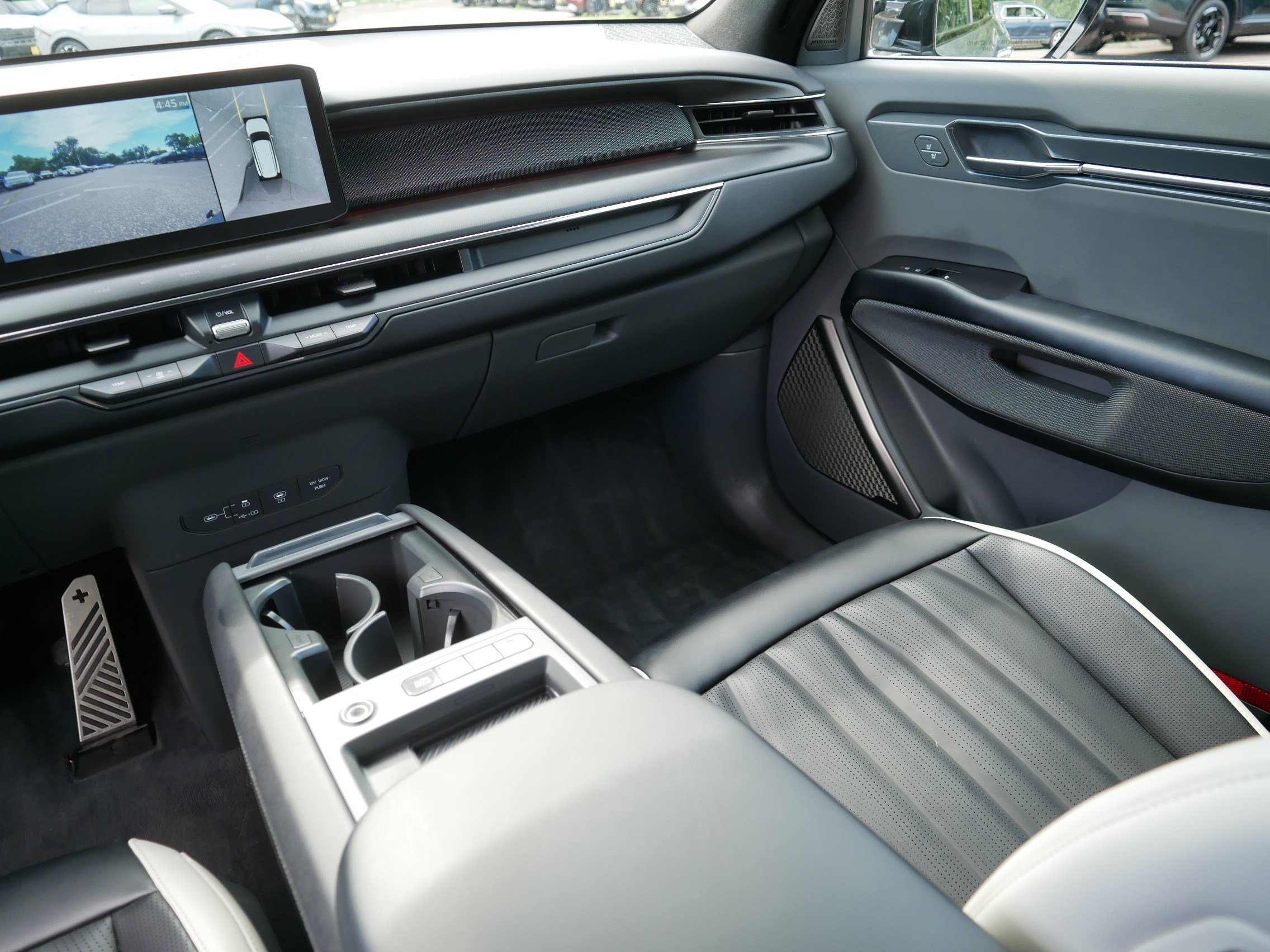 Certified 2024 Kia EV9 GT-Line AWD/4WD image 11