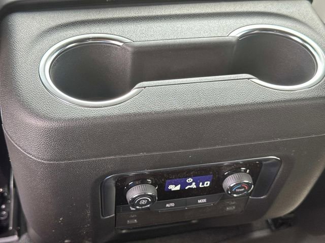 New 2025 Chevrolet Suburban Premier image 22