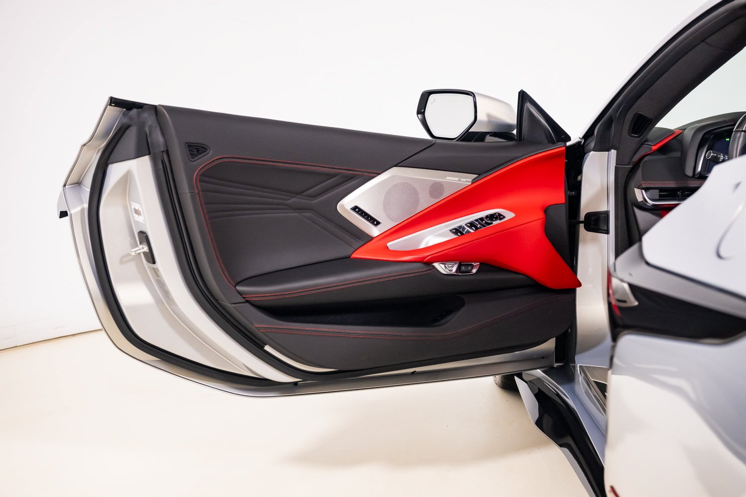 Used 2024 Chevrolet Corvette Z06 RWD image 18