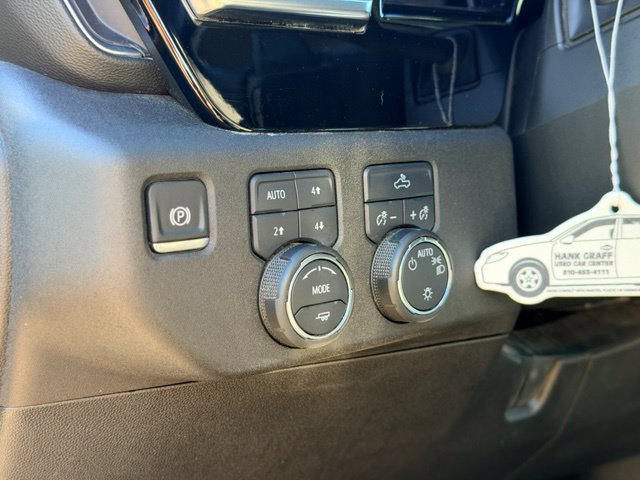 Used 2024 Chevrolet Silverado 1500 LT AWD/4WD image 9