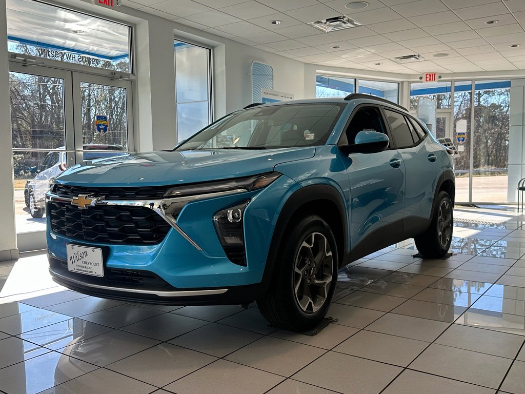 New 2026 Chevrolet Trax LT image 2