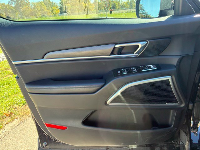 Used 2025 Kia Telluride EX X-Line AWD/4WD image 24