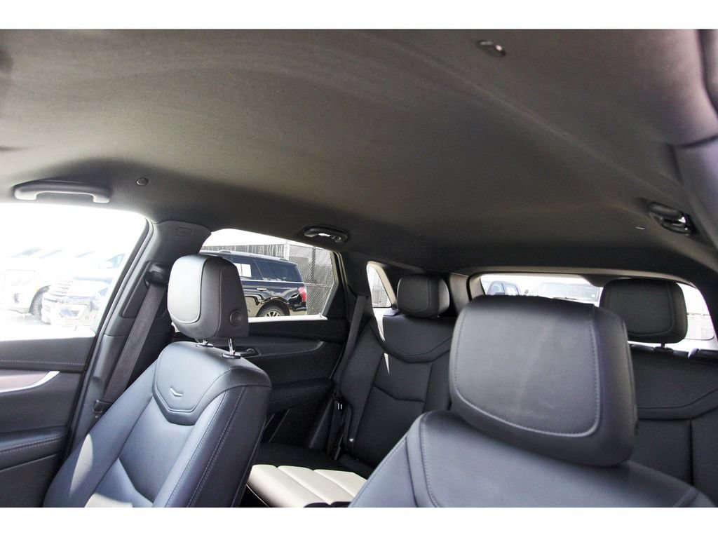 Used 2023 Cadillac XT5 Luxury FWD image 28