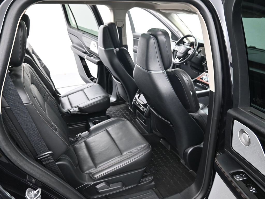 Used 2023 Lincoln Aviator Reserve w/ Equipment Group 201A image 38
