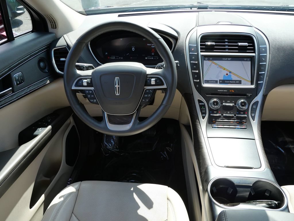 Used 2020 Lincoln Nautilus Reserve AWD/4WD image 13