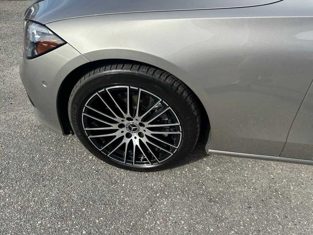 Used 2024 Mercedes-Benz C 300 Sedan image 11