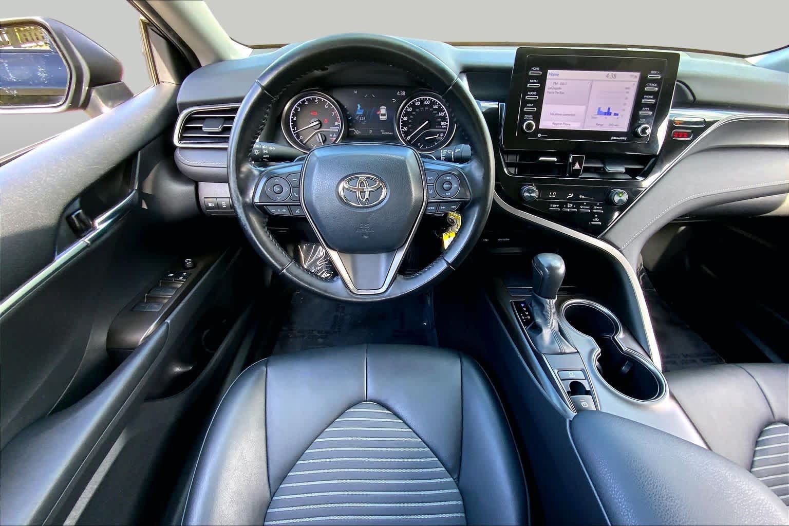 Used 2021 Toyota Camry SE AWD/4WD image 6