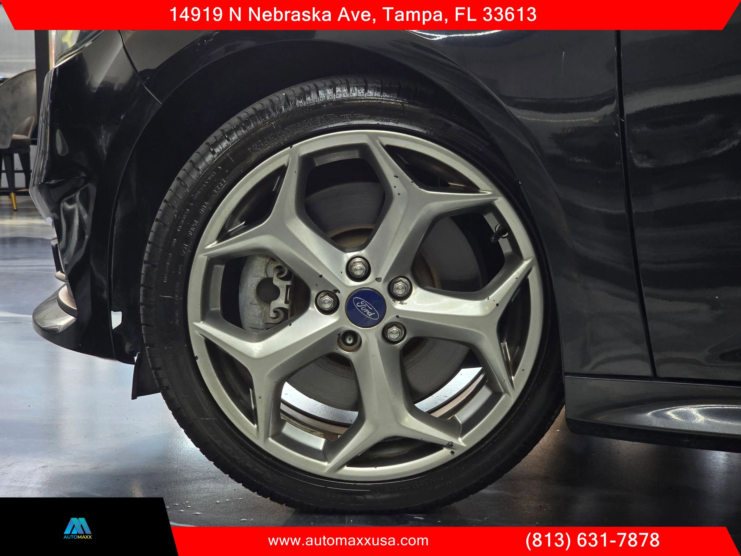Used 2015 Ford Focus ST FWD image 4