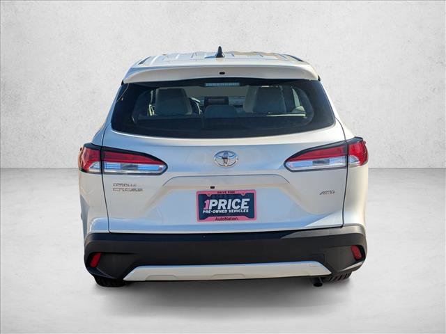 Used 2024 Toyota Corolla Cross L image 6