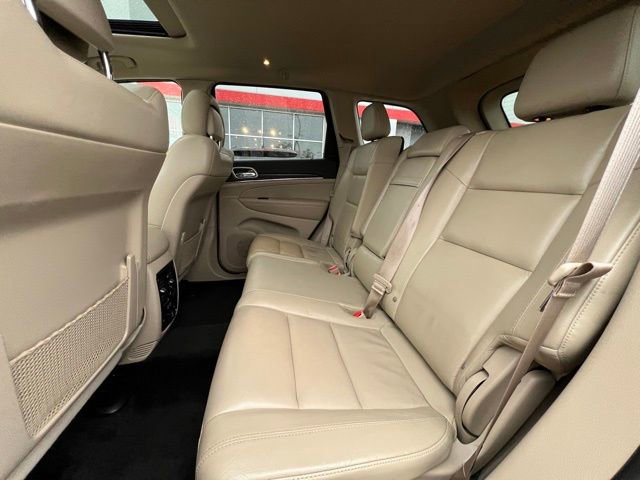 Used 2017 Jeep Grand Cherokee Limited image 16