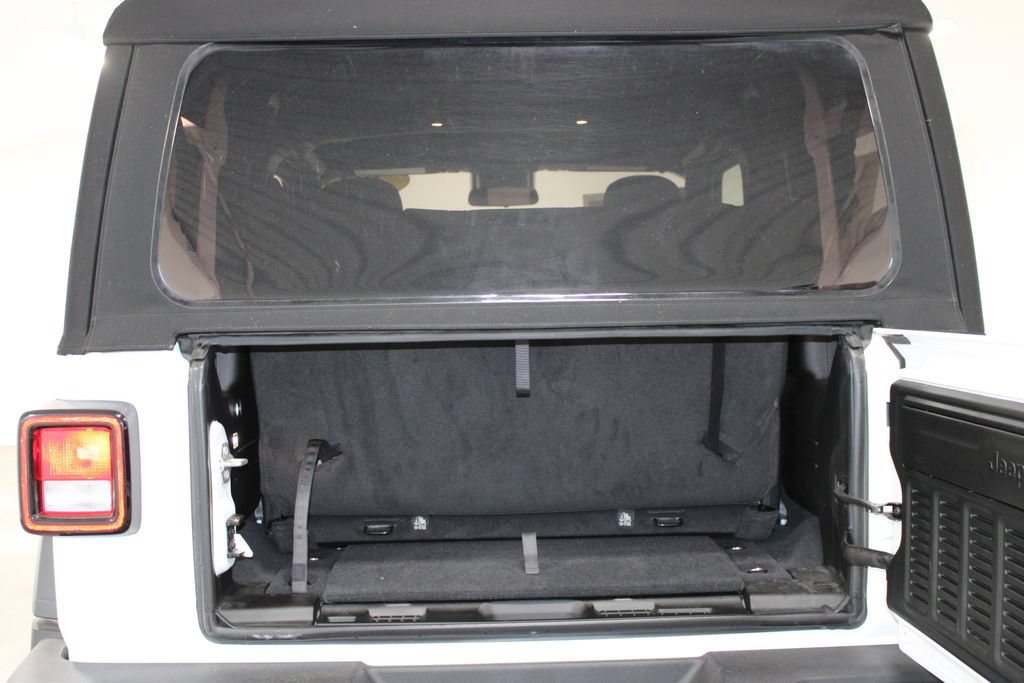 Used 2024 Jeep Wrangler Sport AWD/4WD image 14