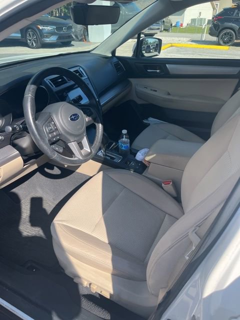 Used 2017 Subaru Outback 2.5i Premium image 7