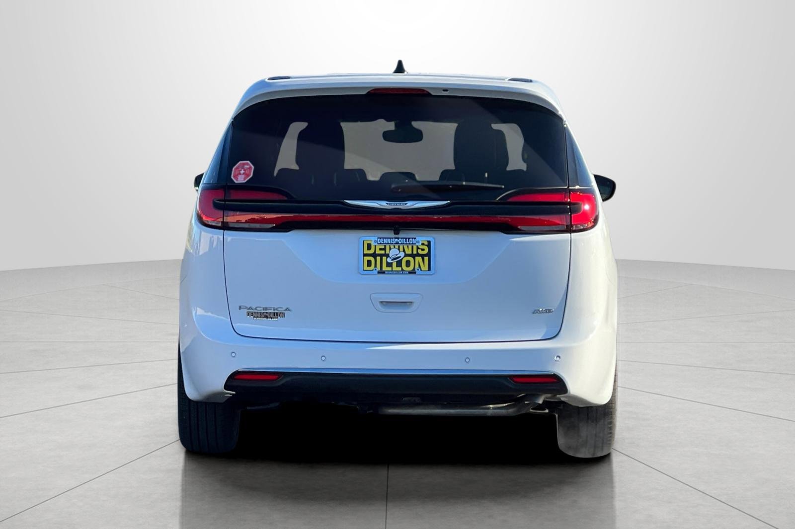 New 2026 Chrysler Pacifica Select image 6