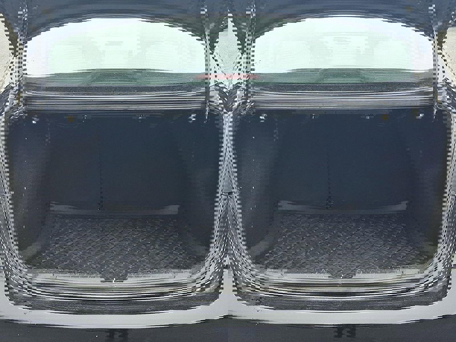 Used 2017 Kia Forte LX image 4