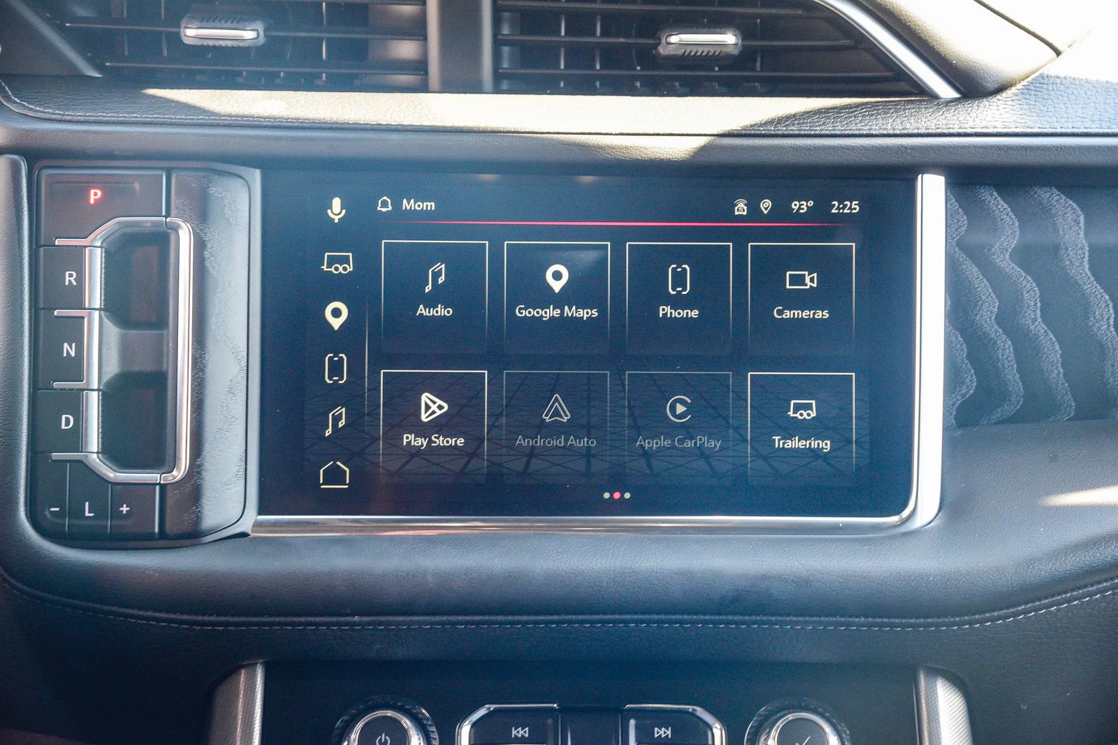 Used 2024 GMC Yukon Denali image 17