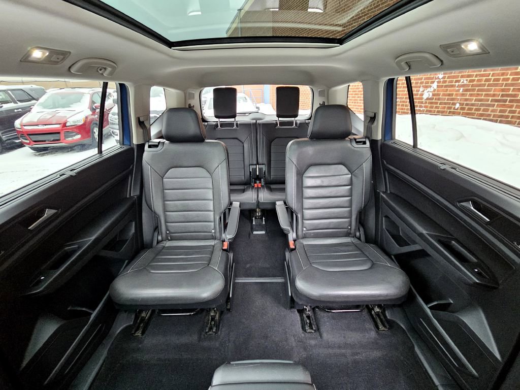 Used 2021 Volkswagen Atlas SEL Premium image 12