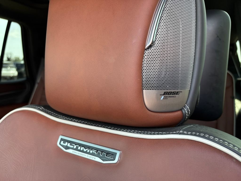 Used 2023 GMC Yukon Denali Ultimate image 36