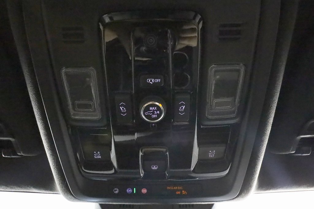 Used 2025 Cadillac Escalade V image 41