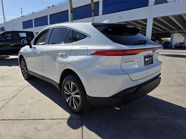 Used 2021 Toyota Venza XLE image 4