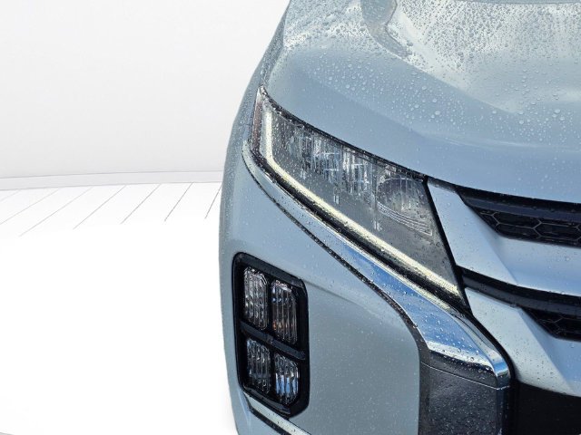 New 2027 Mitsubishi Outlander Sport ES AWD/4WD image 9
