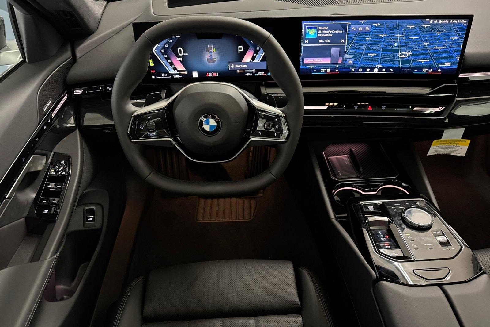 Used 2026 BMW 530i w/ Premium Package RWD image 28