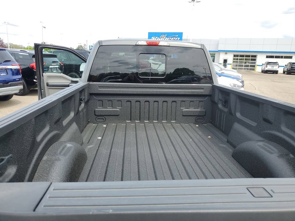 Used 2016 Ford F150 XLT w/ Equipment Group 302A Luxury AWD/4WD image 34