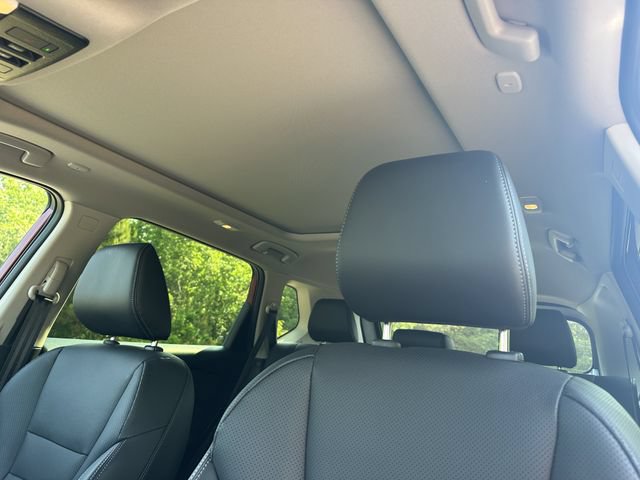 Certified 2025 Nissan Rogue Platinum AWD/4WD image 34