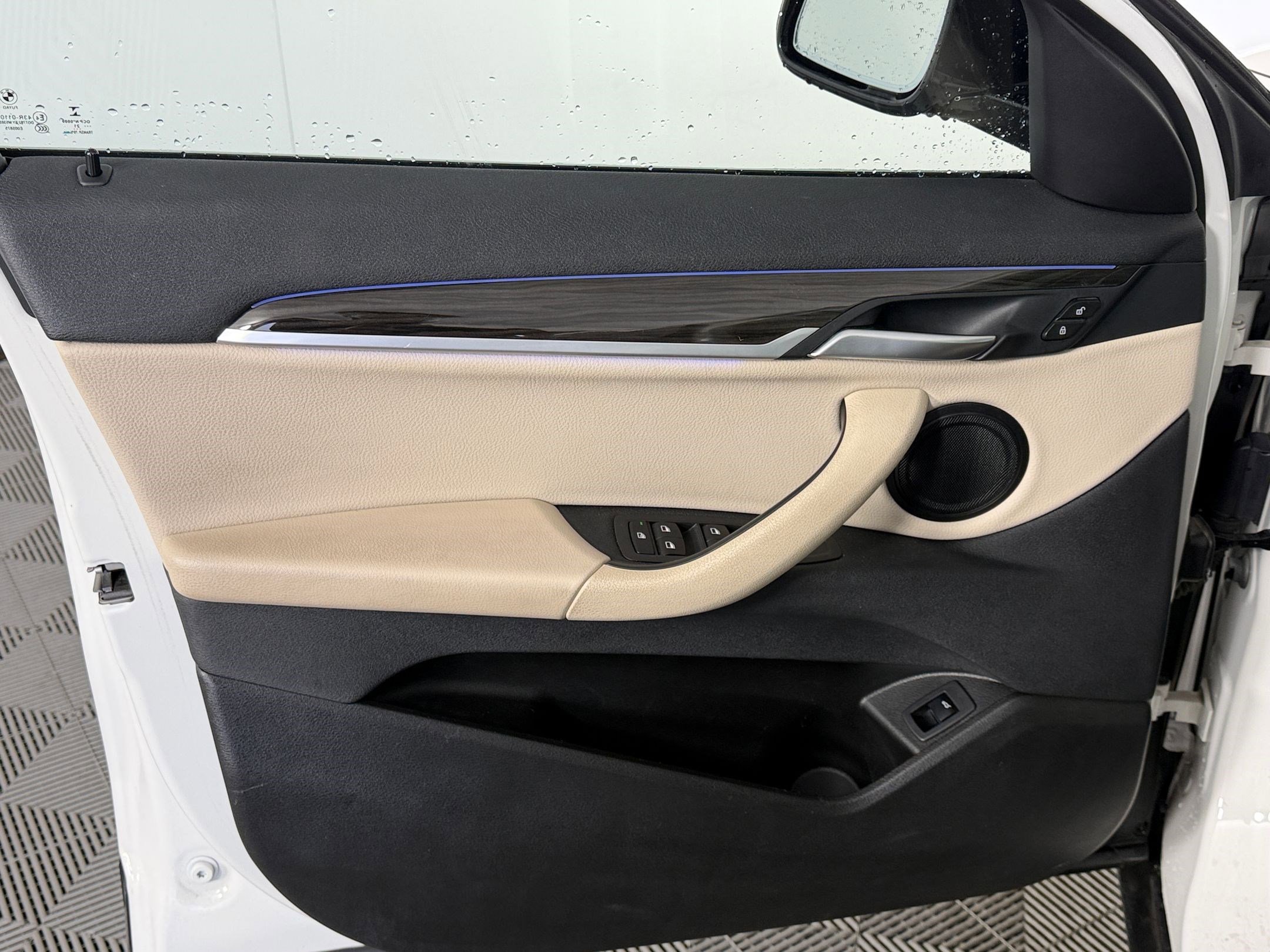 Used 2022 BMW X2 sDrive28i w/ Convenience Package image 12