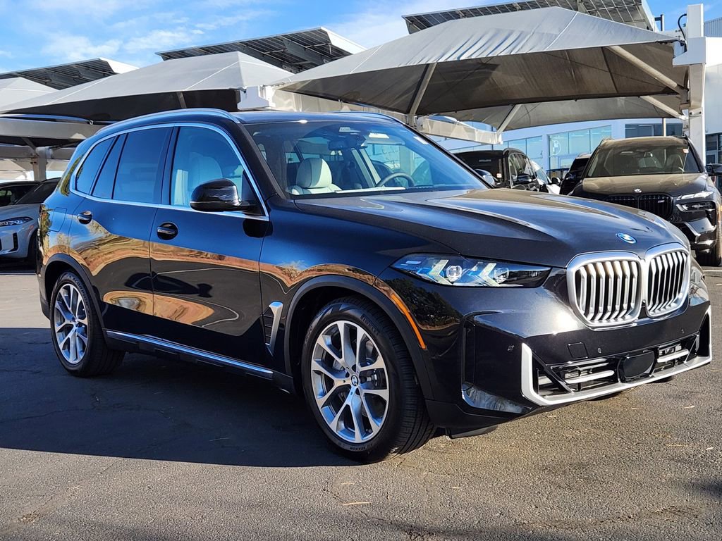 New 2026 BMW X5 xDrive50e image 5