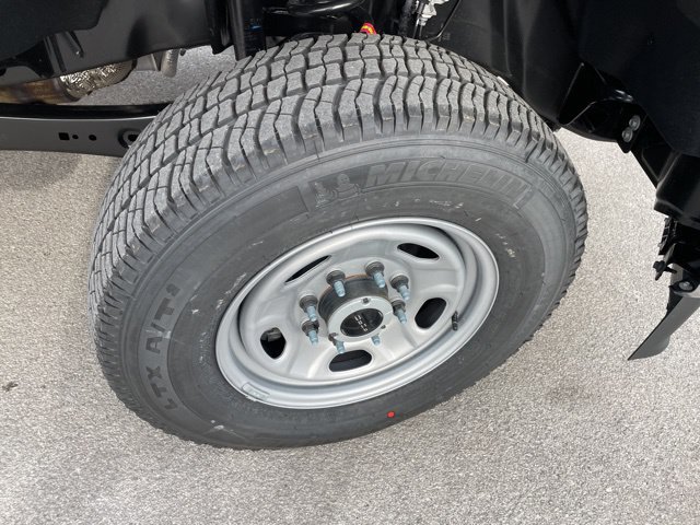 New 2026 Ford F250 XL w/ XL Chrome Package AWD/4WD image 18