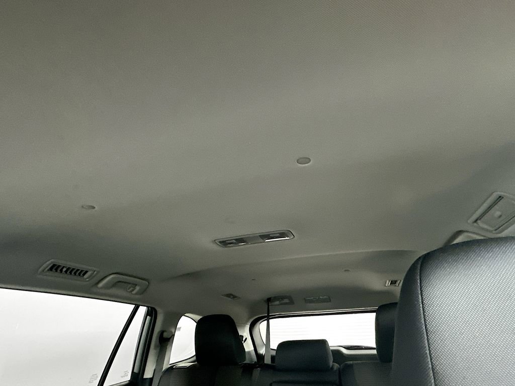 Used 2024 Toyota Highlander LE FWD image 21