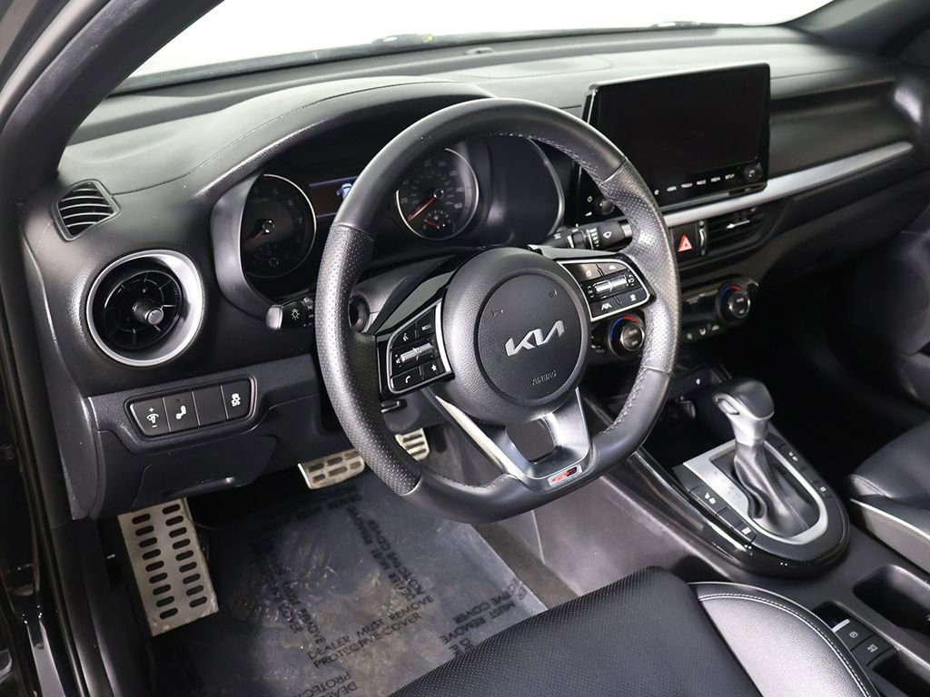 Used 2023 Kia Forte GT-Line w/ GT-Line Premium Package image 27