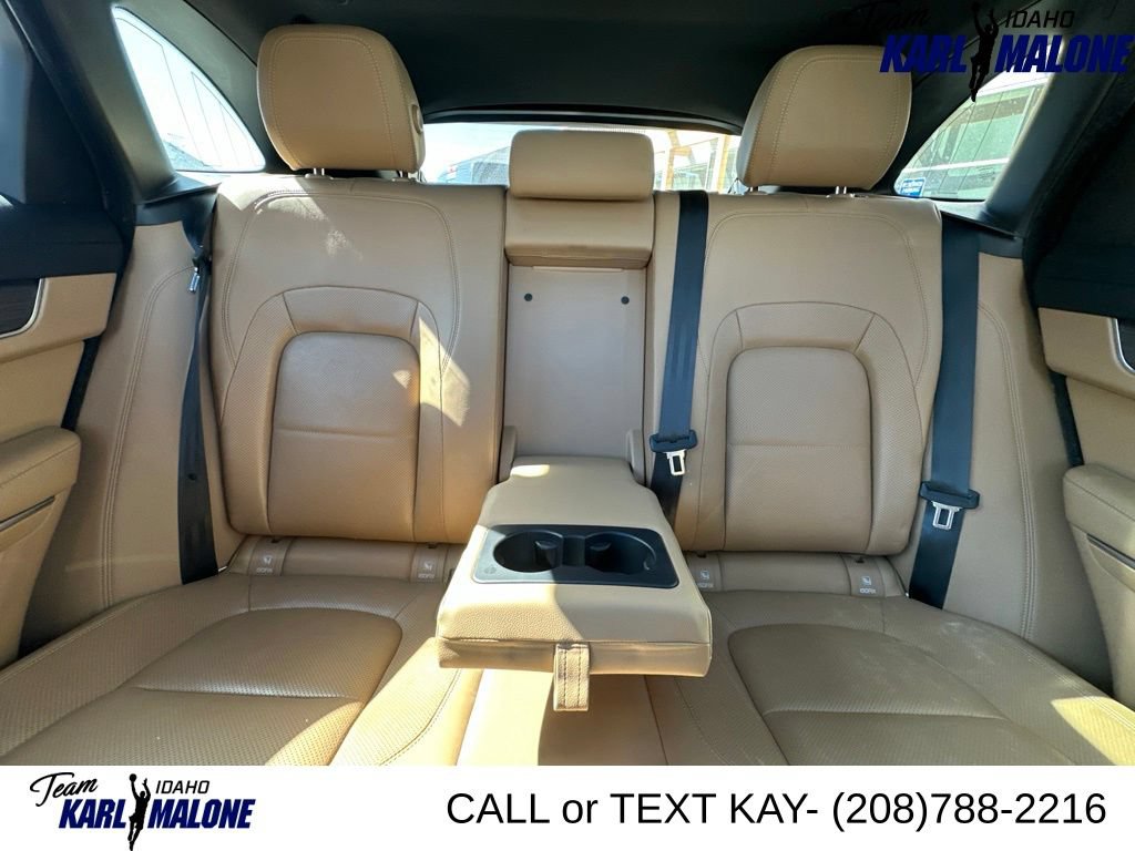 Used 2022 Jaguar F-PACE S AWD/4WD image 18