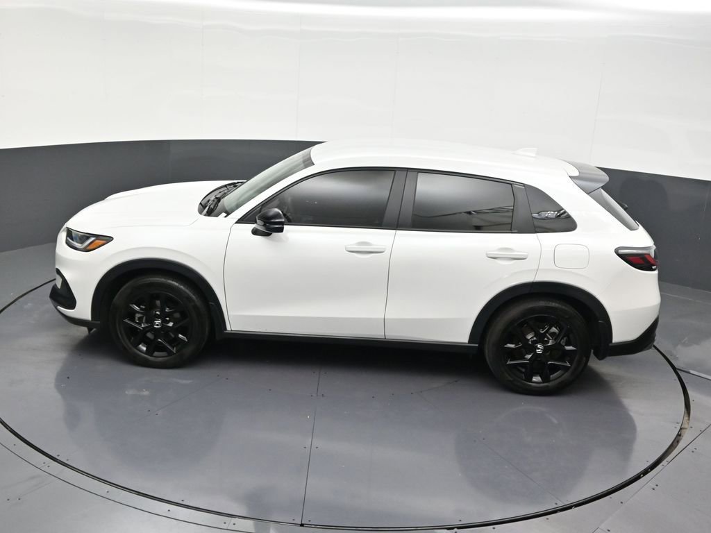 Used 2025 Honda HR-V Sport image 18