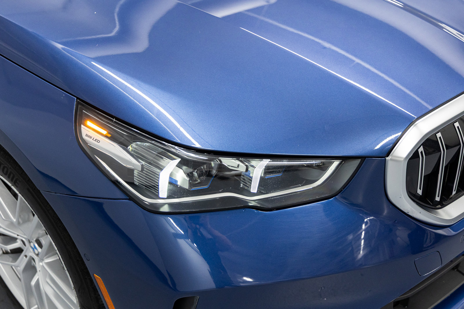 Used 2024 BMW 530i xDrive AWD/4WD image 9
