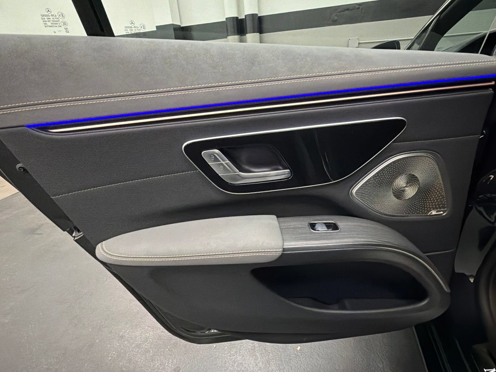 Certified 2023 Mercedes-Benz EQS 580 4MATIC Sedan image 39