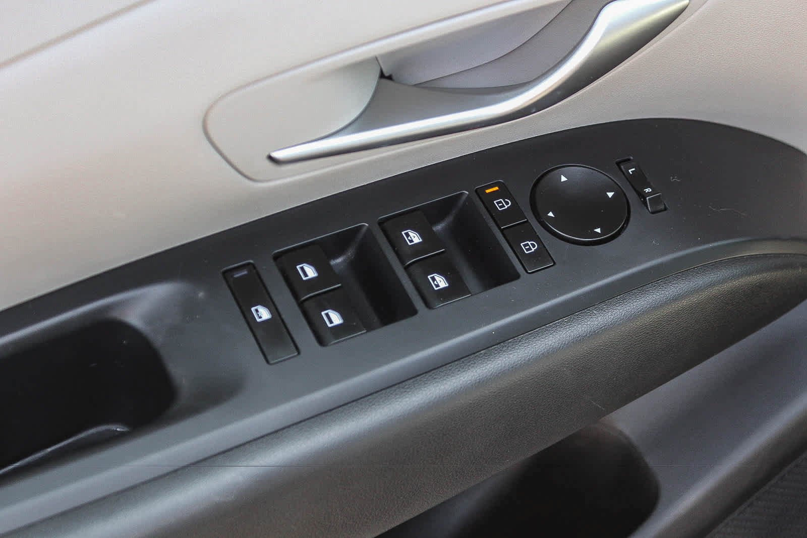 Certified 2025 Hyundai Tucson SEL FWD image 24